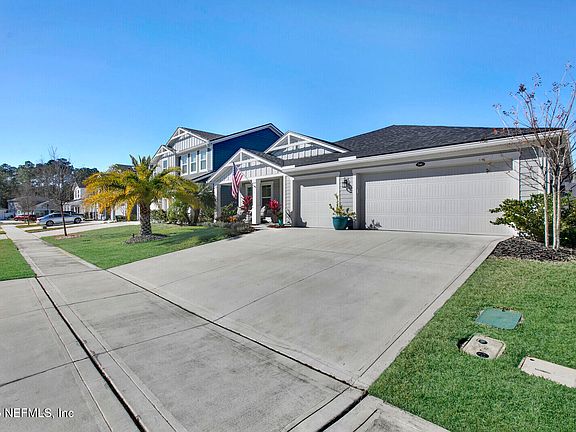 3rd image of 541 MEADOW CREEK Drive