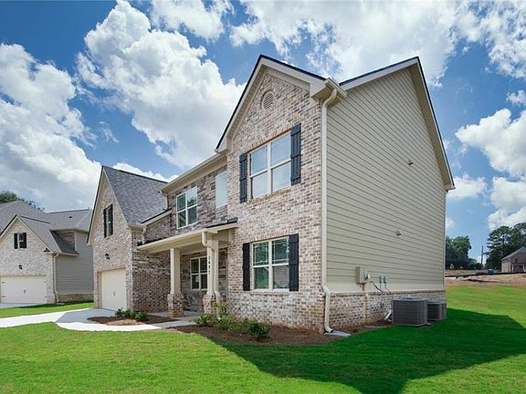 3rd image of 2466 Rose Hill Ct NE