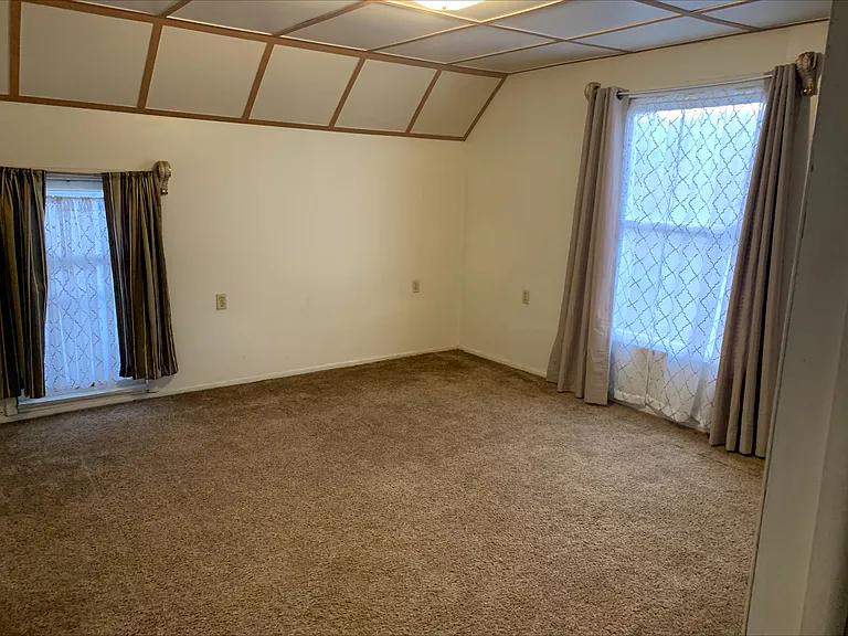 1215 N Weber St — Photo 19