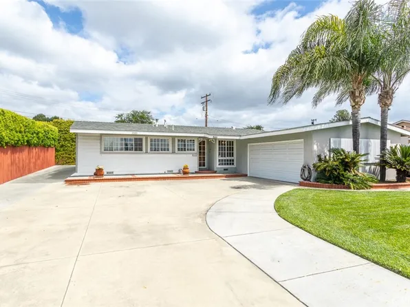 2107 W Maxzim Ave, Fullerton, CA 92833