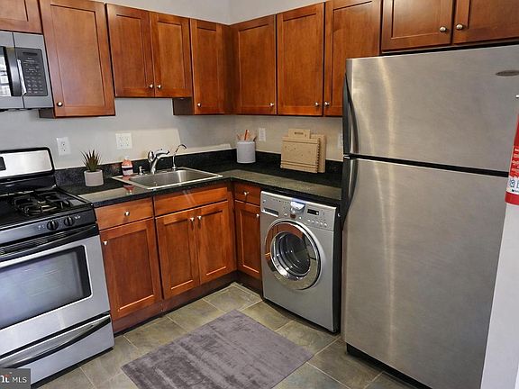 5th image of 3101 Naylor Rd SE APT 304