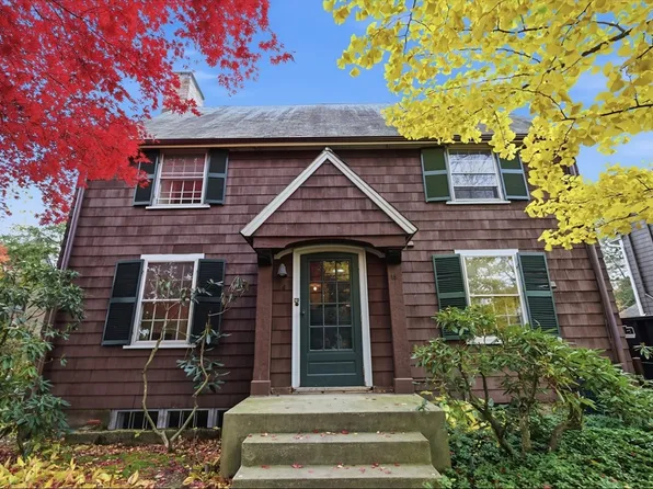 12 Gray Gdns W, Cambridge, MA 02138