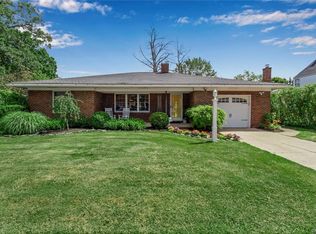 280 E Treehaven Rd, Cheektowaga, NY 14215