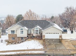 929 Springwood Dr, North Salt Lake, UT 84054