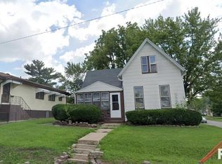 702 11th Ave, Rock Island, IL