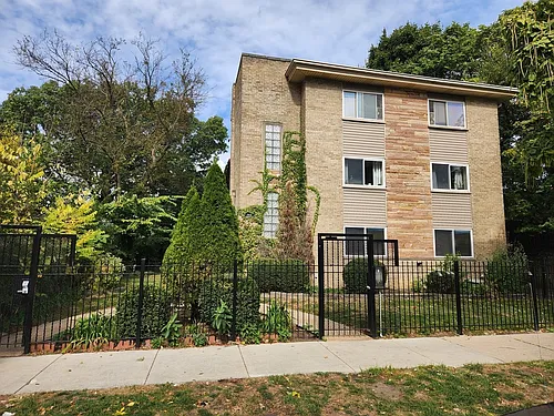 1404 W Estes Ave Photo 1