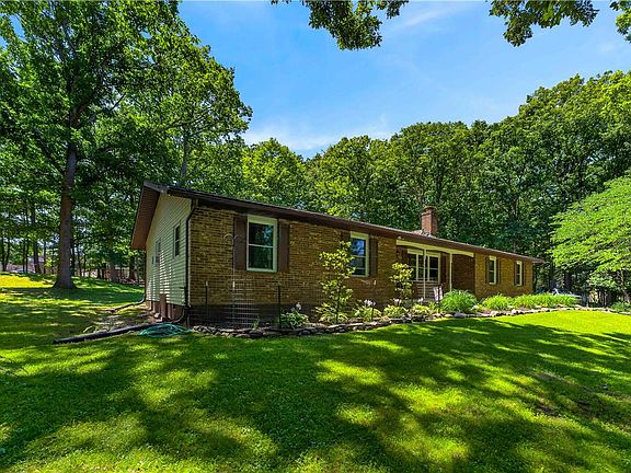 5th image of 400 Ridge Cir