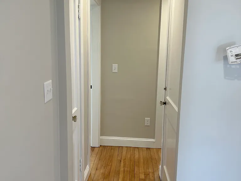 41 Village Rd — Photo 12