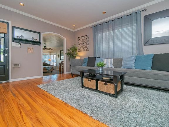 5th image of 4221 Marber Ave