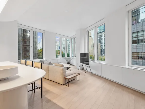1 West 60th Street 05F image 2 of 20
