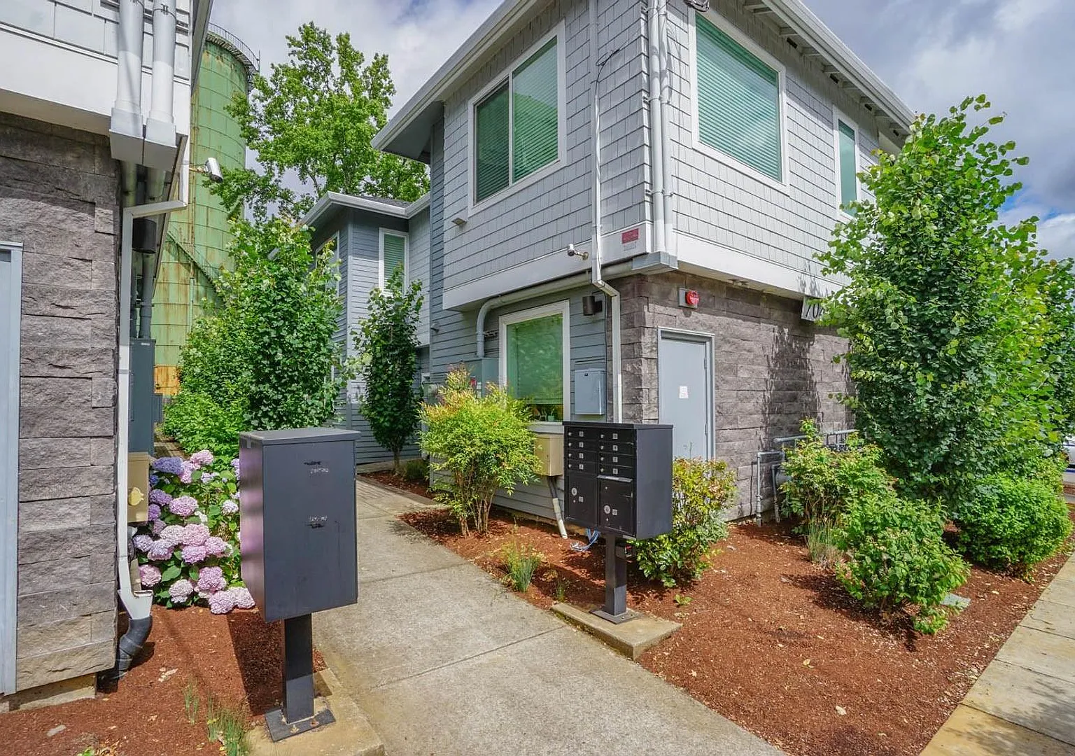 Welcome to Peregrine Place: Modern Comfort in the Heart of St. Johns — Photo 4