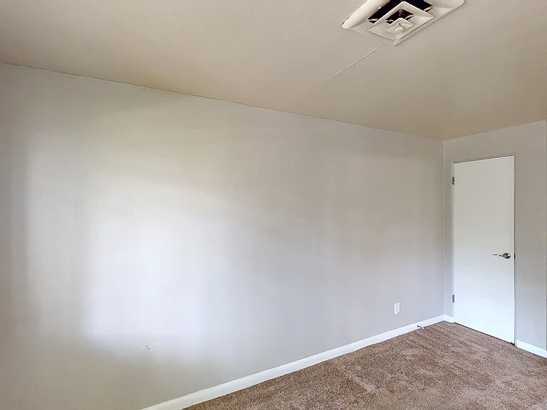 Brittany Manor — Photo 5
