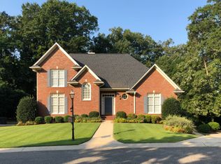 2547 Ivy Glenn Dr, Birmingham, AL 35243