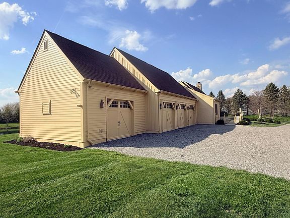 5th image of 22675 Pelomar Ln