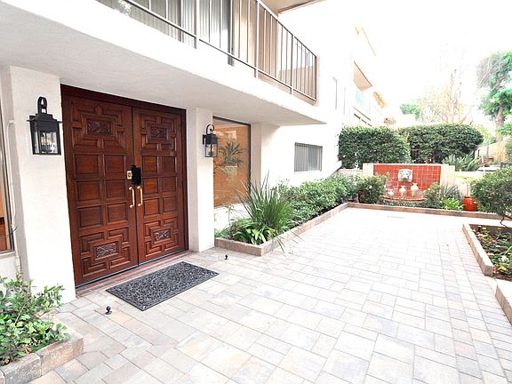 3rd image of 330 W California Blvd APT 206