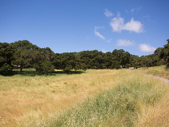 3rd image of 5495 Oak Trl