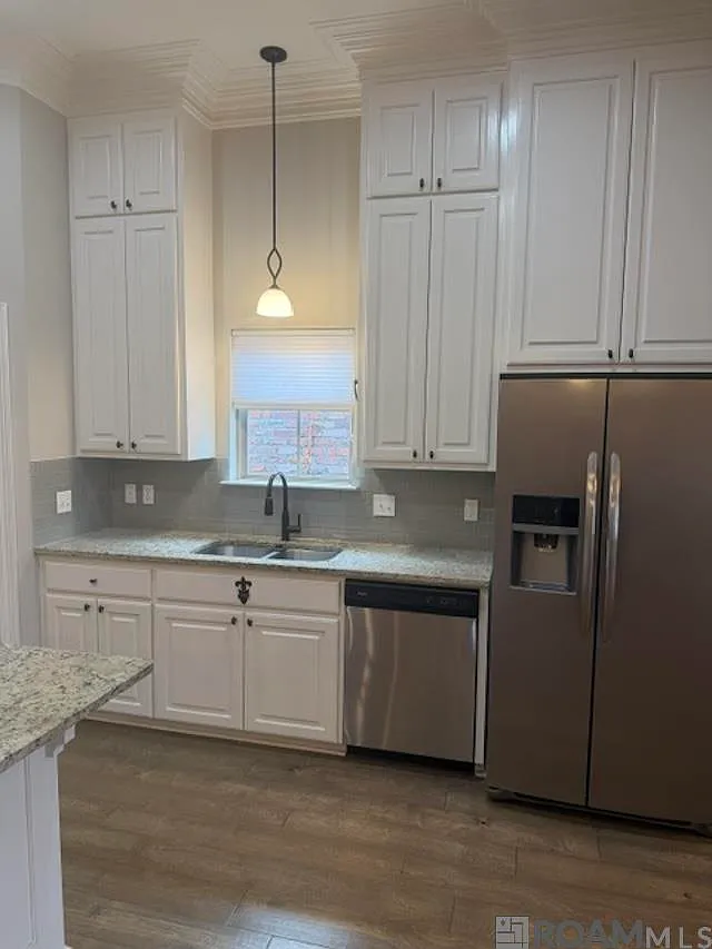 3 bed, 1956 sqft, $2,600 — Photo 4