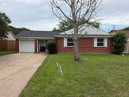 2812 Bamboo St Photo 1