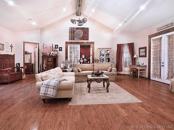 3rd image of 701 Young Rd