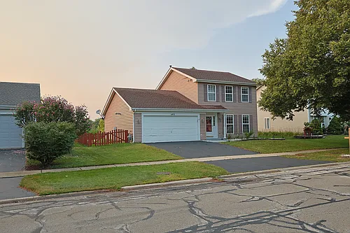 1402 Parkside Dr Photo 1