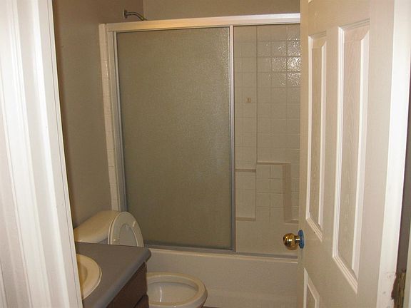 4th image of 2222 1/2 Berry St