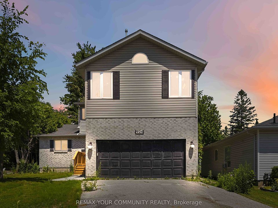 1st image of 924 Helen St
