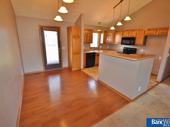 5th image of 328 NW 16th St