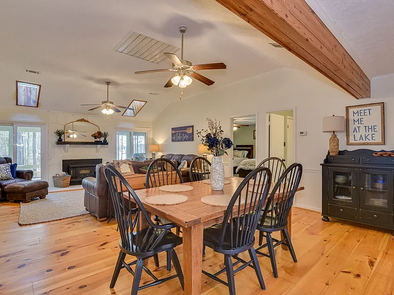 1136 Jamaica Ave — Photo 10