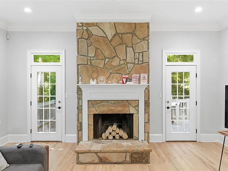 1247 Manor Oaks Ct — Photo 19