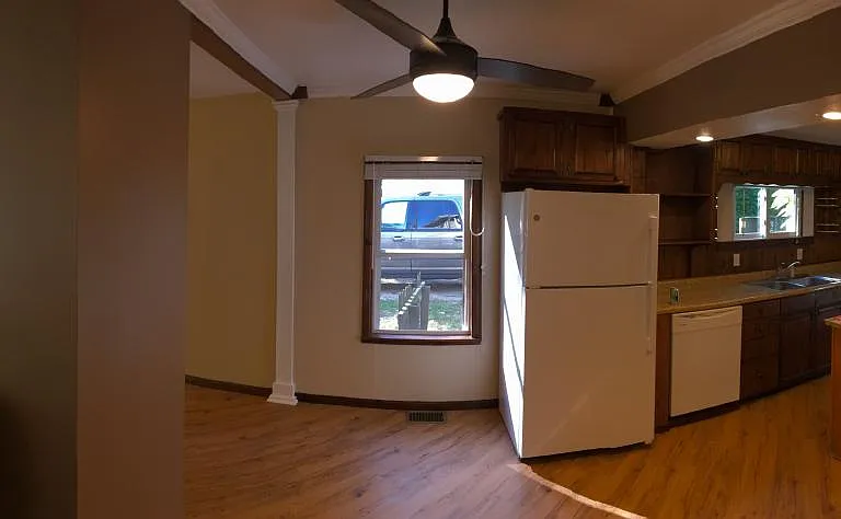 711 Hilda St — Photo 5