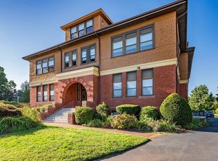 110 South Ave APT 20, Whitman, MA 02382
