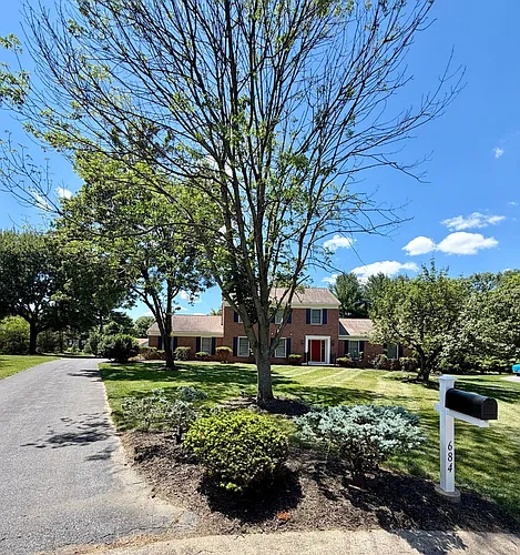 684 Steinman Ct Photo 1