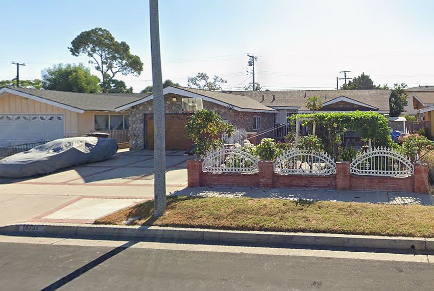 1st image of 14731 Donegal Dr
