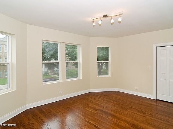 3rd image of 804 S 15th Ave APT 1M