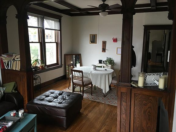 3rd image of 1100 N Damen Ave #3-F