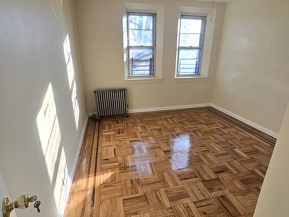 3rd image of 1511 E 172nd St #2