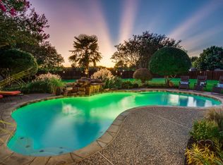 661 New Hope Rd E, McKinney, TX 75071