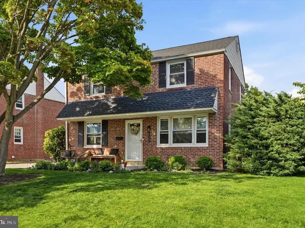 2621 Ashwood Dr, Havertown, PA 19083