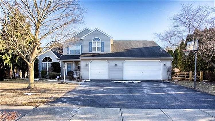 1st image of 111 Melissa Dr