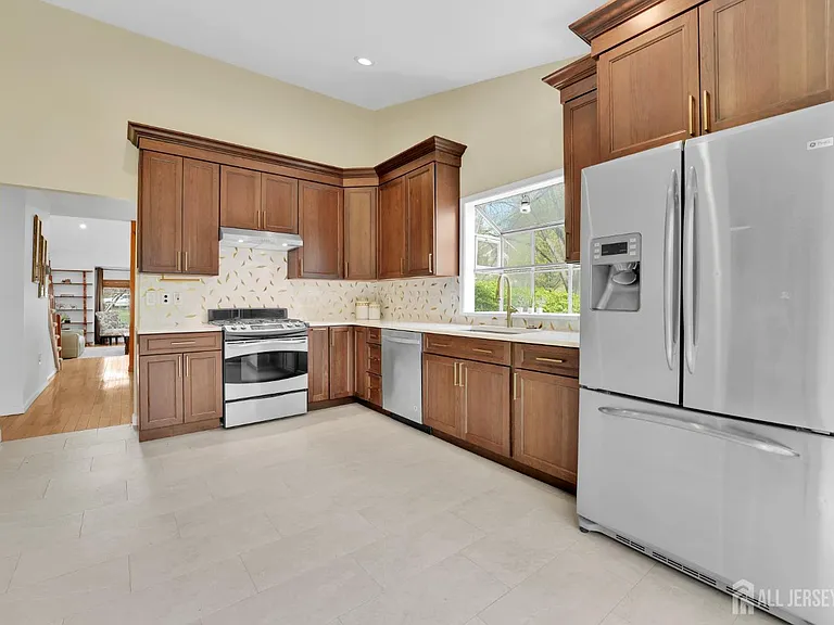 88 W Countryside Dr — Photo 7