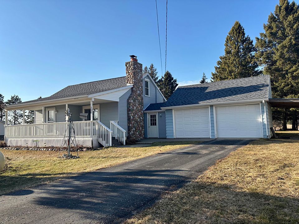 1st image of 5098 Bamfield Rd