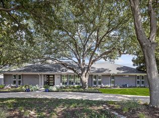 4222 Laren Ln, Dallas, TX 75244