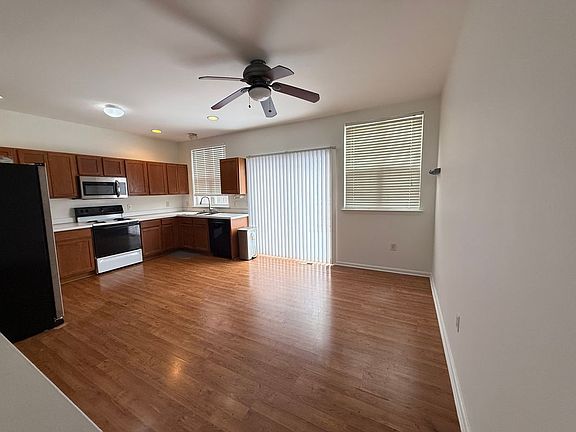 2nd image of 22 Brittany Ln
