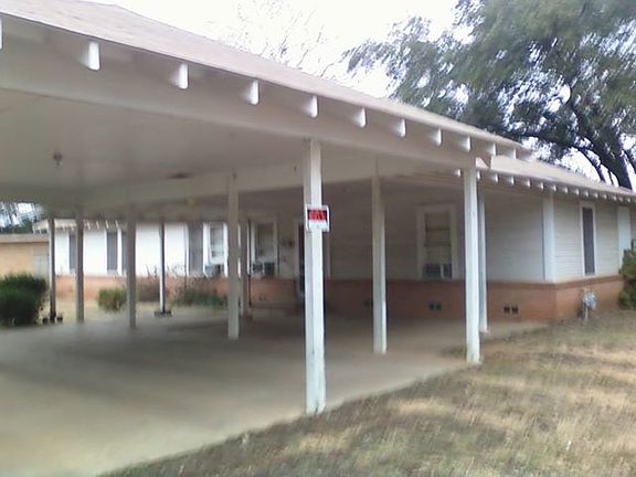 2nd image of 221 E Arkansas Ave