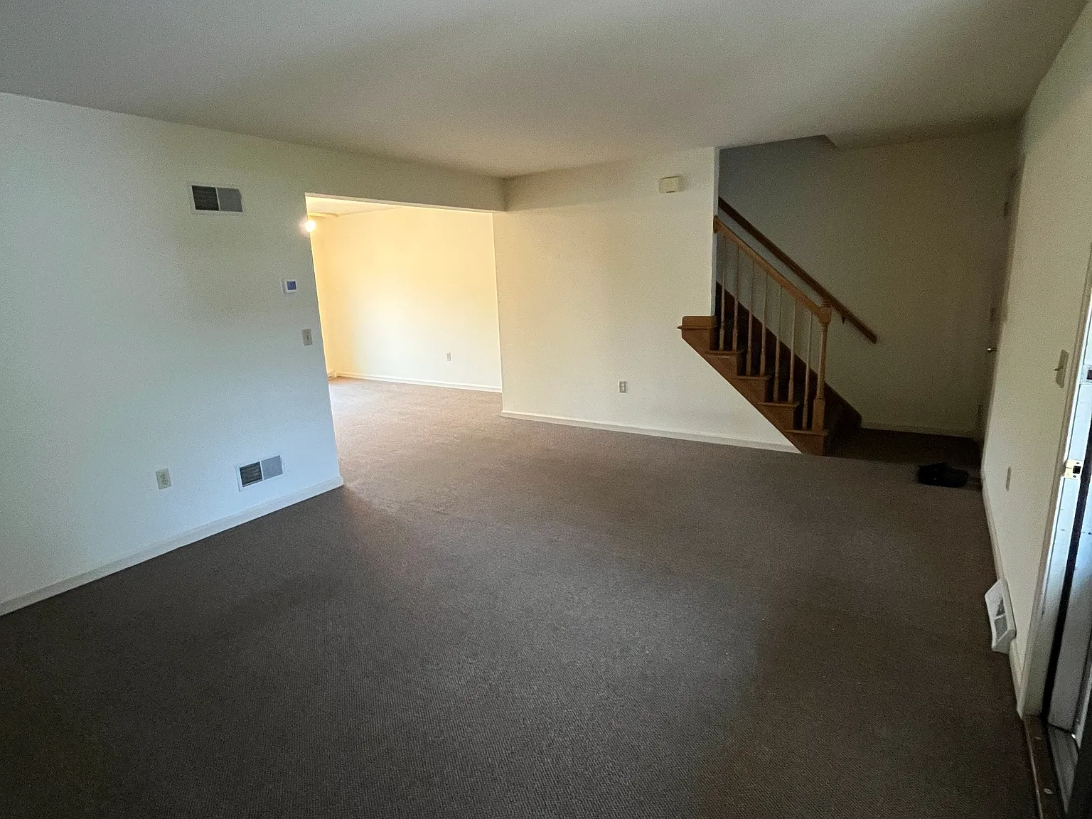 3 bed, 1.5 bath, 1320 sqft, $1,695 — Photo 3