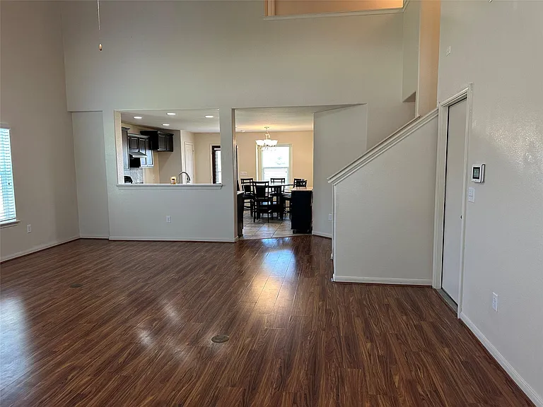 201 N Hunting Lodge Ln — Photo 6