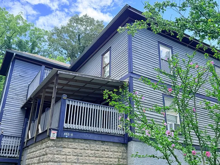 453 W Haywood St #A — Photo 1