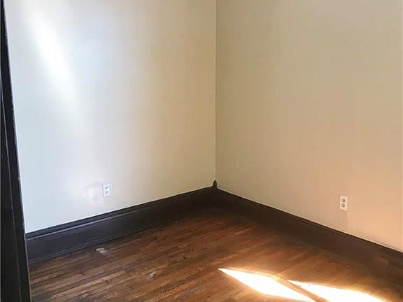 4th image of 1114 Park St