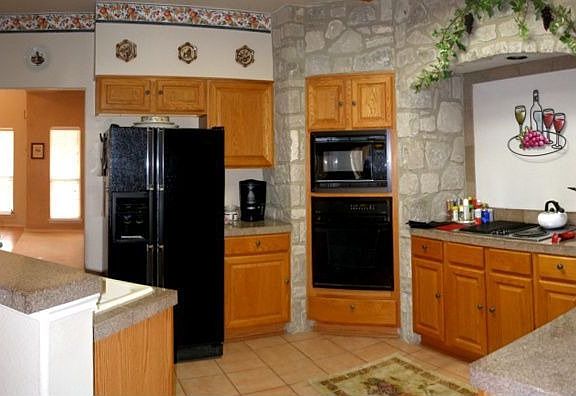 Open Kitchen w/Granite