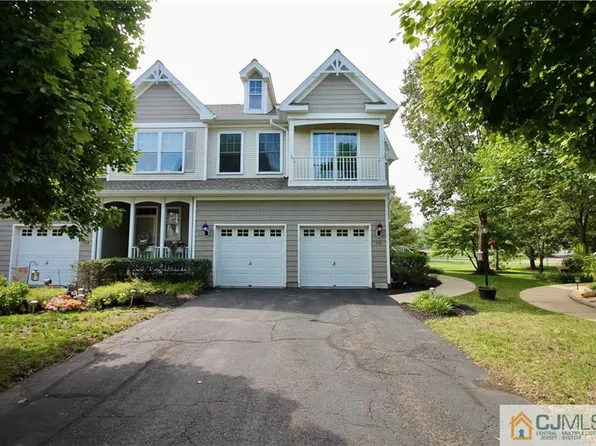 110 S Shore Dr, South Amboy, NJ 08879